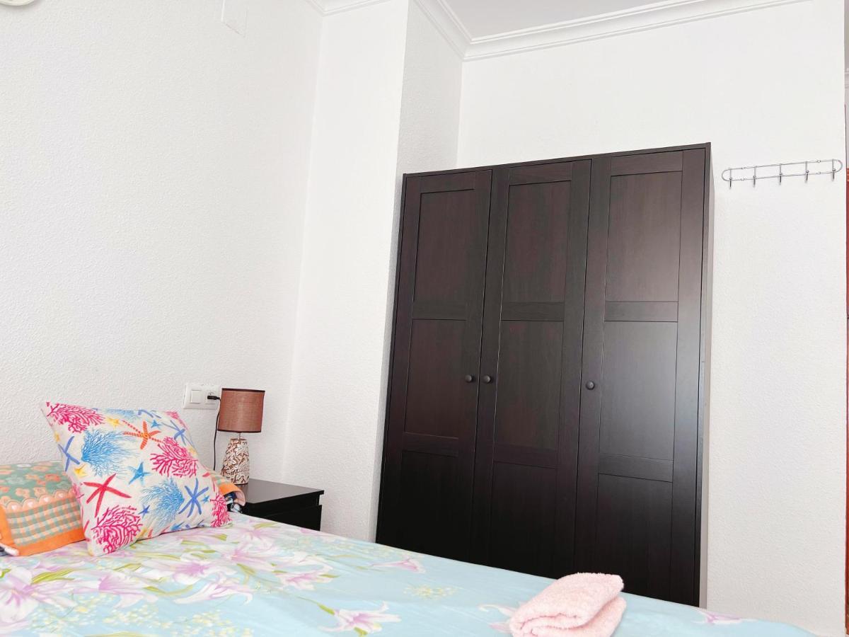 3 Habitacion Centro Уэльва Экстерьер фото