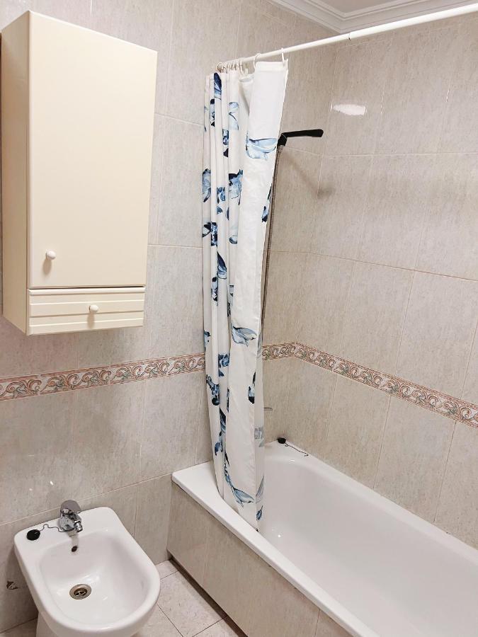 3 Habitacion Centro Уэльва Экстерьер фото